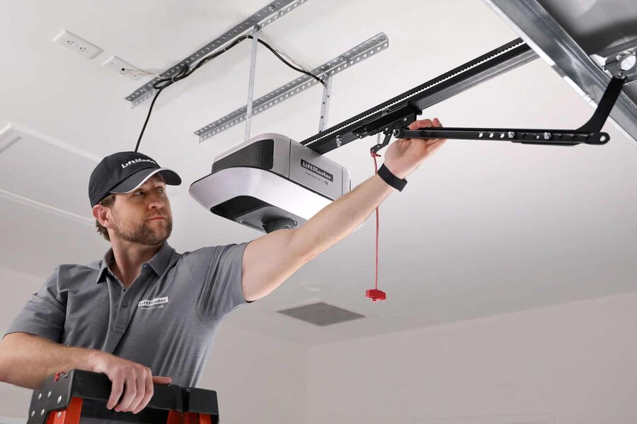 5 Signs You Need a New Garage Door Opener